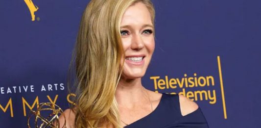 Shauna Duggins wins Emmy